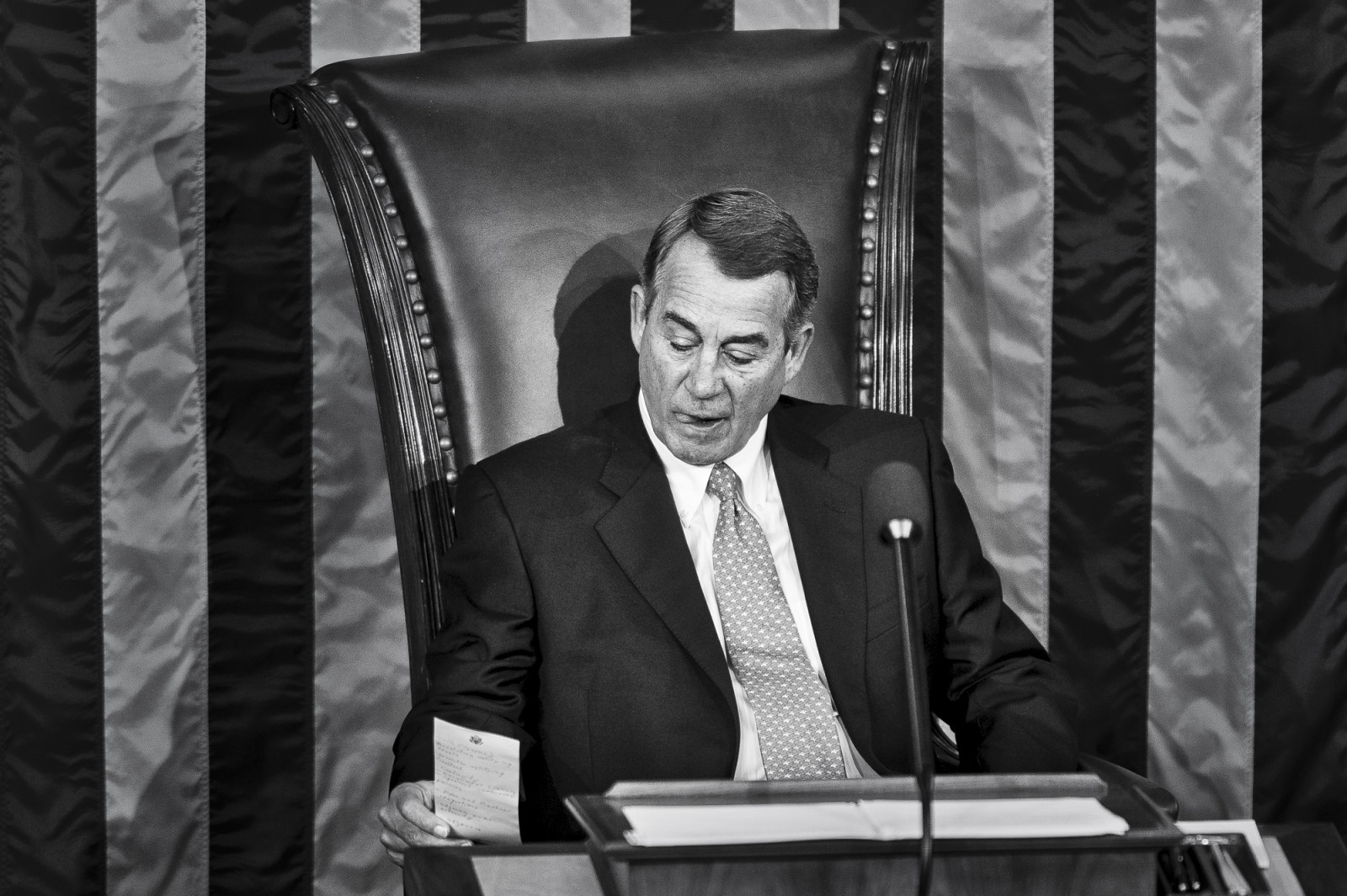 Speaker of the House John Boehner (R-OH) reads a personal note shortly after Rep. Paul Ryan (R-WI) was elected to be the 62nd Speaker of the House on October 29, 2015 in Washington, D.C. Earlier the outgoing Speaker, Rep. John Boehner (R-OH), gave his farewell address to Congress. He is retiring on October 30, 2015. Photo by Pete Marovich/UPI